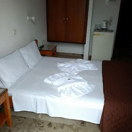 Drosia Hotel 2*